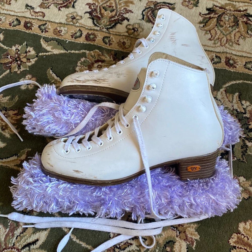 Riedell figure skates